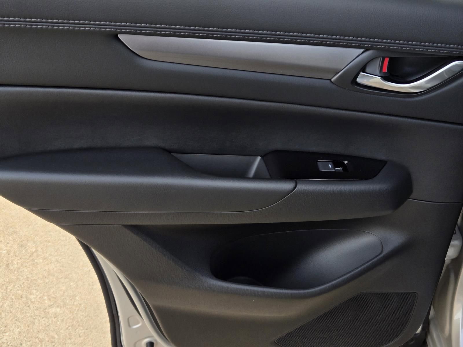 New 2025 MAZDA CX-5 AWD 2.5 S w/ Select Package image 11