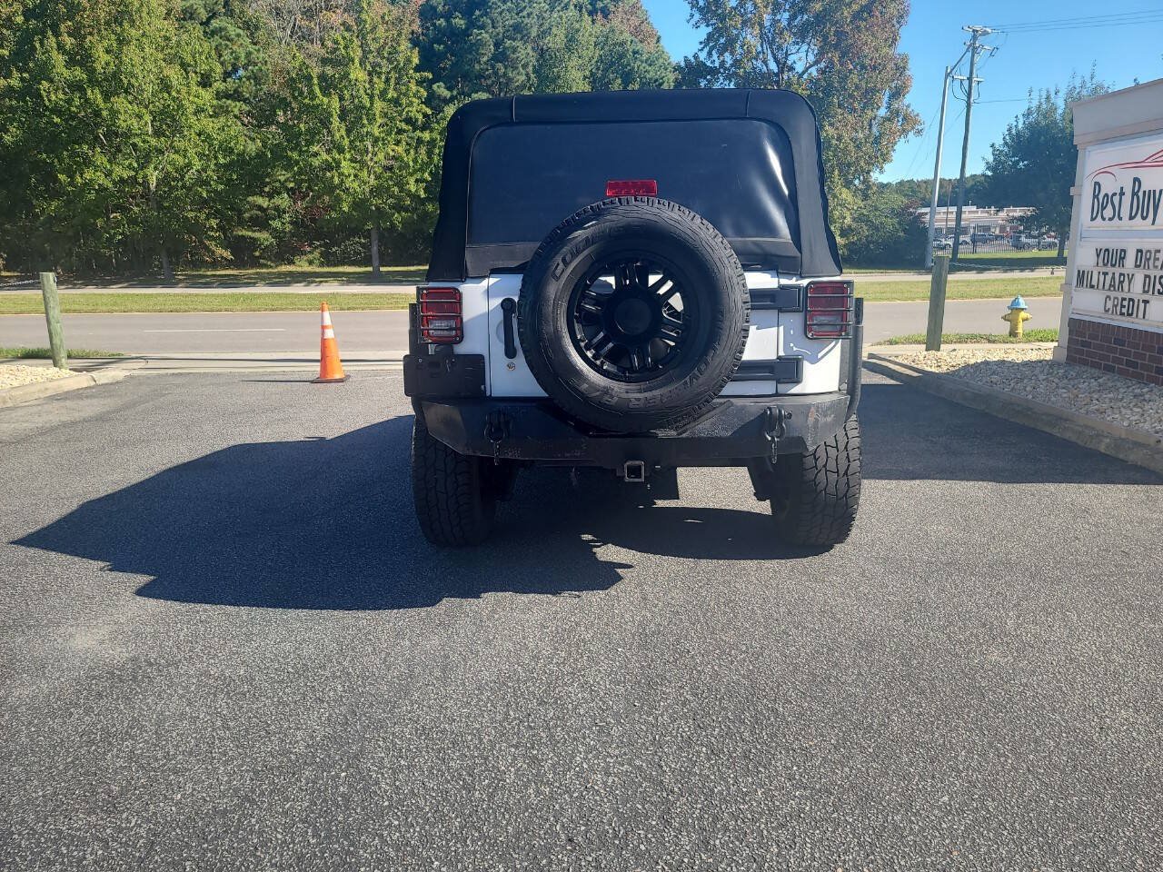 Used 2013 Jeep Wrangler Unlimited Sport AWD/4WD image 6