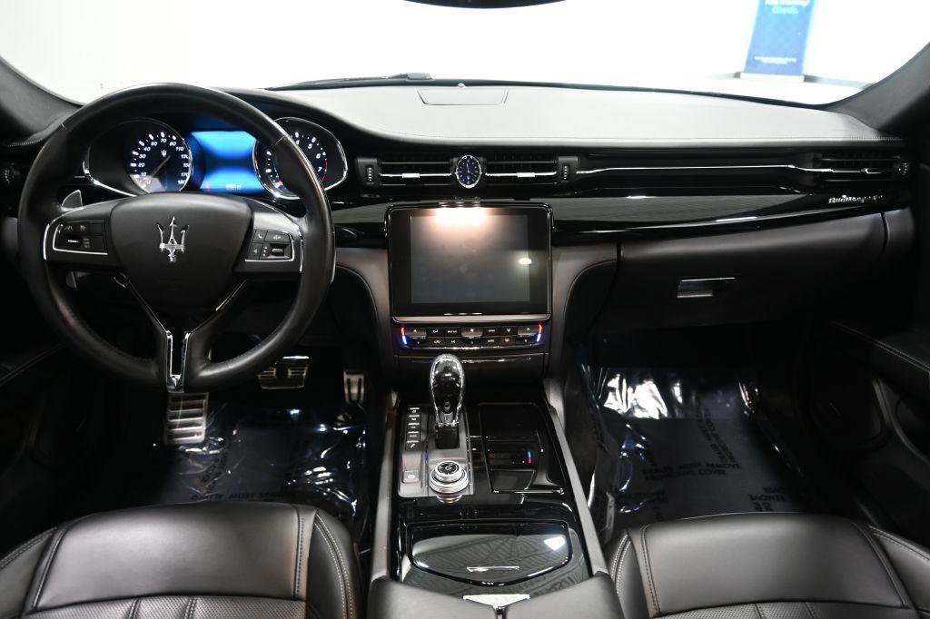 Used 2018 Maserati Quattroporte S GranSport Q4 AWD/4WD image 15