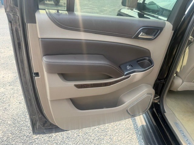 Used 2018 Chevrolet Suburban LT AWD/4WD image 13