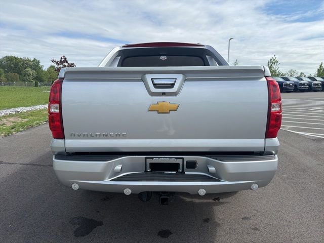 Used 2013 Chevrolet Avalanche LS w/ All-Star Edition AWD/4WD image 9