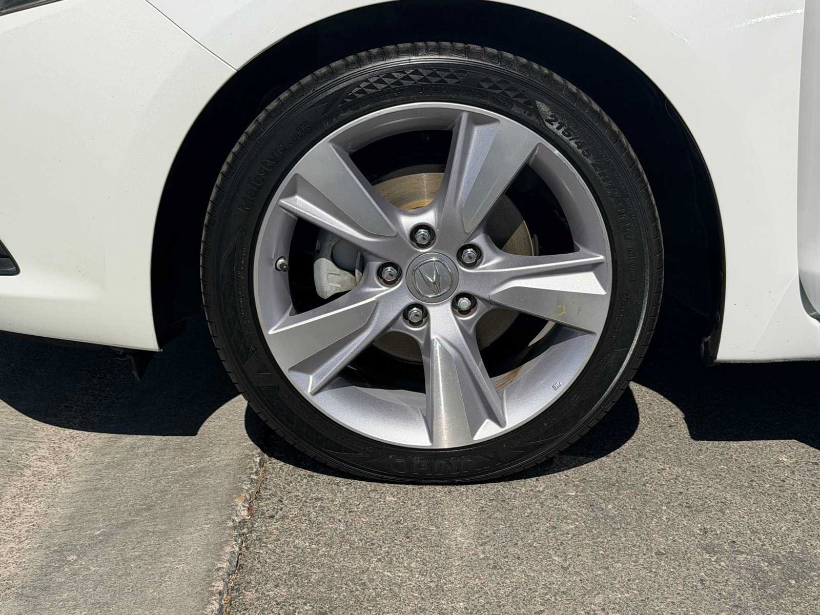 Used 2015 Acura ILX w/ Premium Package FWD image 34