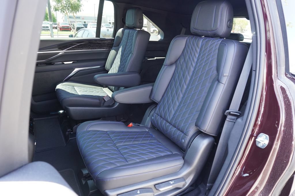 New 2025 Cadillac Escalade IQ Sport 1 w/ Smart Trailering package AWD/4WD image 9