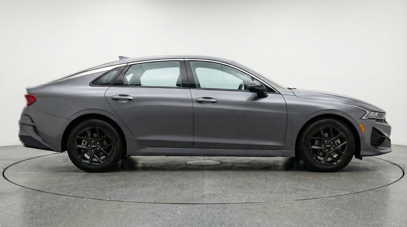 Used 2025 Kia K5 LXS image 11