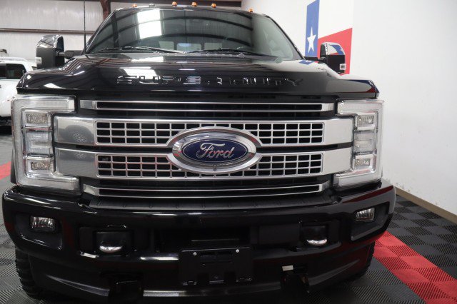 Used 2017 Ford F350 Platinum w/ Platinum Ultimate Package AWD/4WD image 25