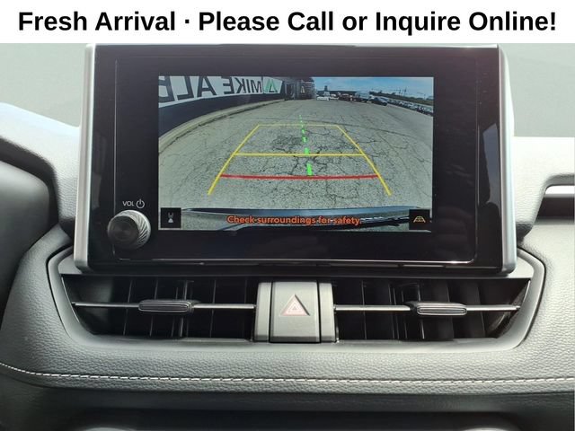 Used 2025 Toyota RAV4 XLE FWD image 19
