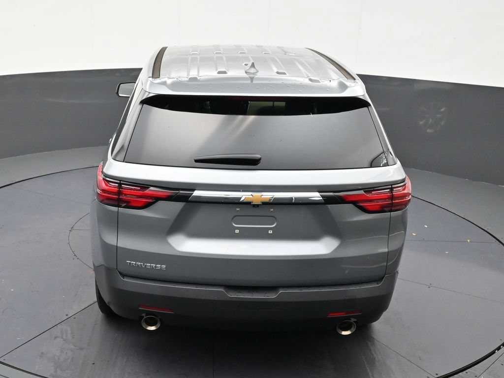 Used 2023 Chevrolet Traverse LS FWD image 15