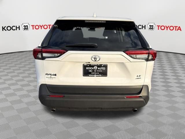 Used 2024 Toyota RAV4 LE image 6