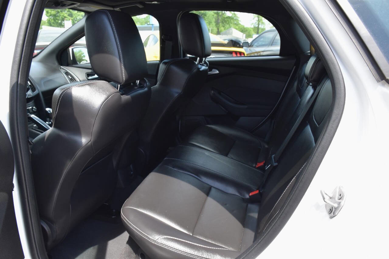 Used 2014 Ford Focus ST w/ Equipment Group 202A FWD image 13