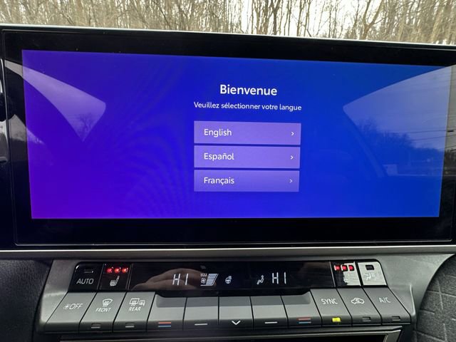 Used 2025 Toyota Camry XLE image 22