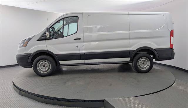 Used 2017 Ford Transit 350 130 Low Roof RWD image 3