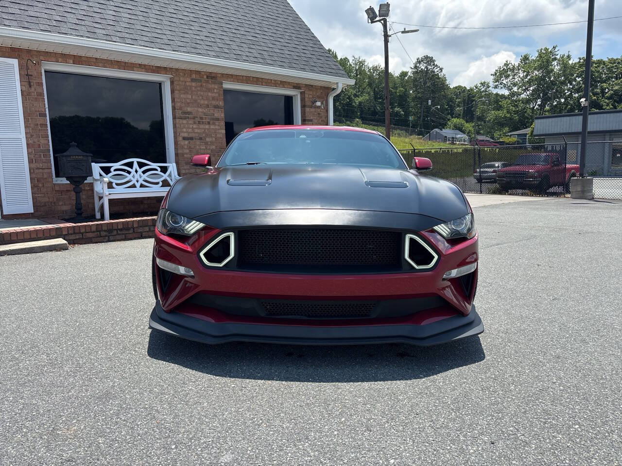 Used 2019 Ford Mustang GT RWD image 5
