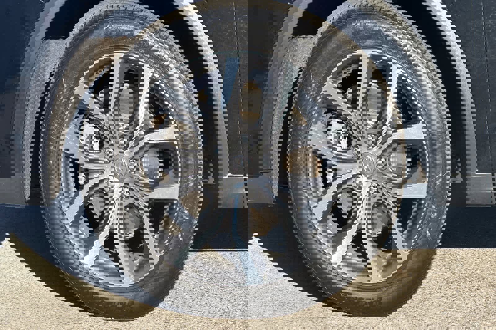 Used 2023 Acura MDX SH-AWD w/ Technology Package image 27