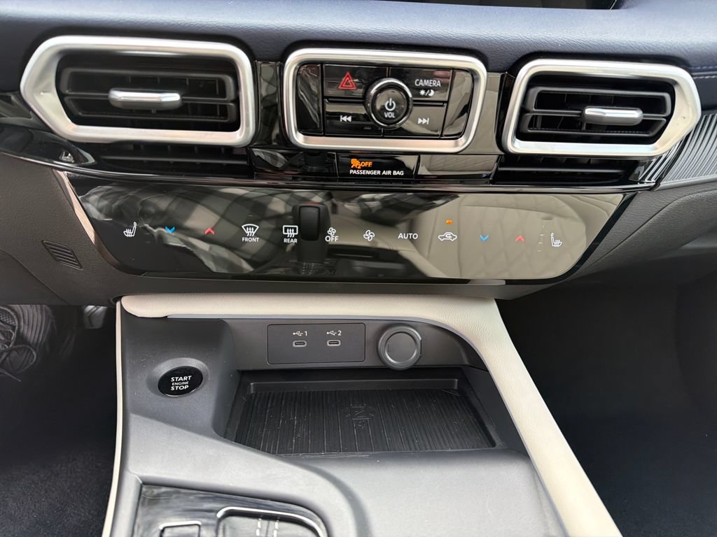New 2026 Nissan Sentra SL w/ Floor Mat Package FWD image 32