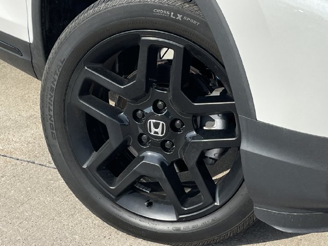 Certified 2024 Honda Passport Black Edition image 9