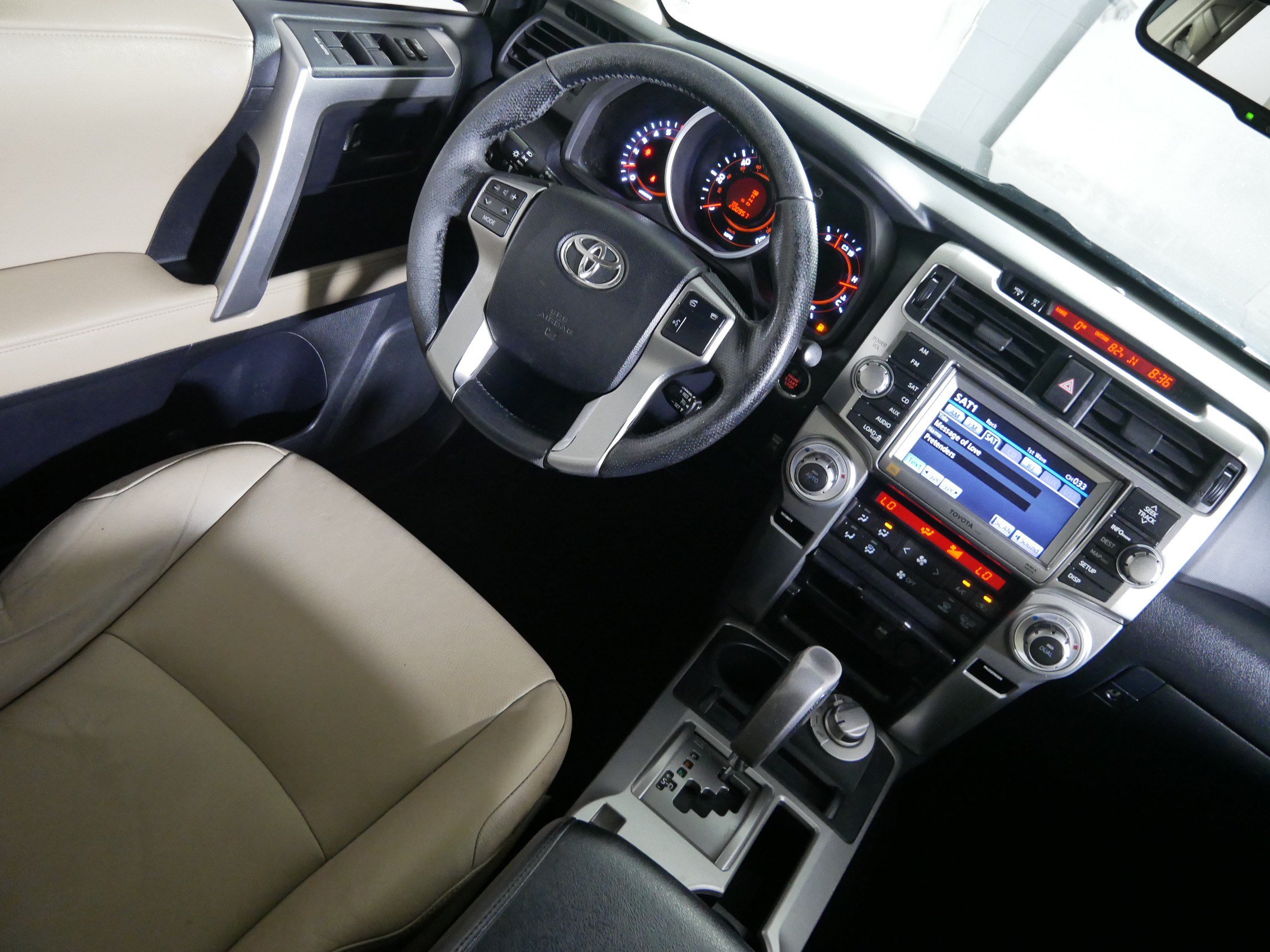 Used 2012 Toyota 4Runner Limited w/ Convenience Pkg AWD/4WD image 9