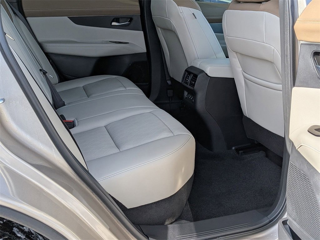 Used 2025 Nissan Murano Platinum image 23