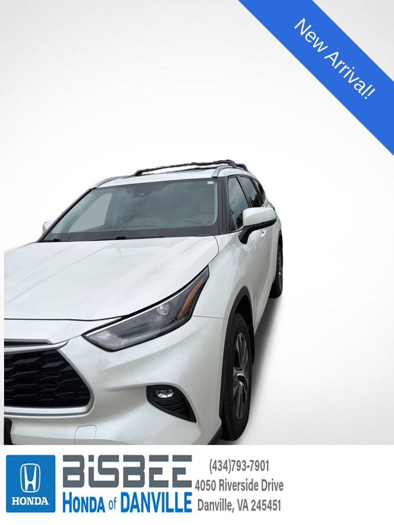 Used 2021 Toyota Highlander XLE