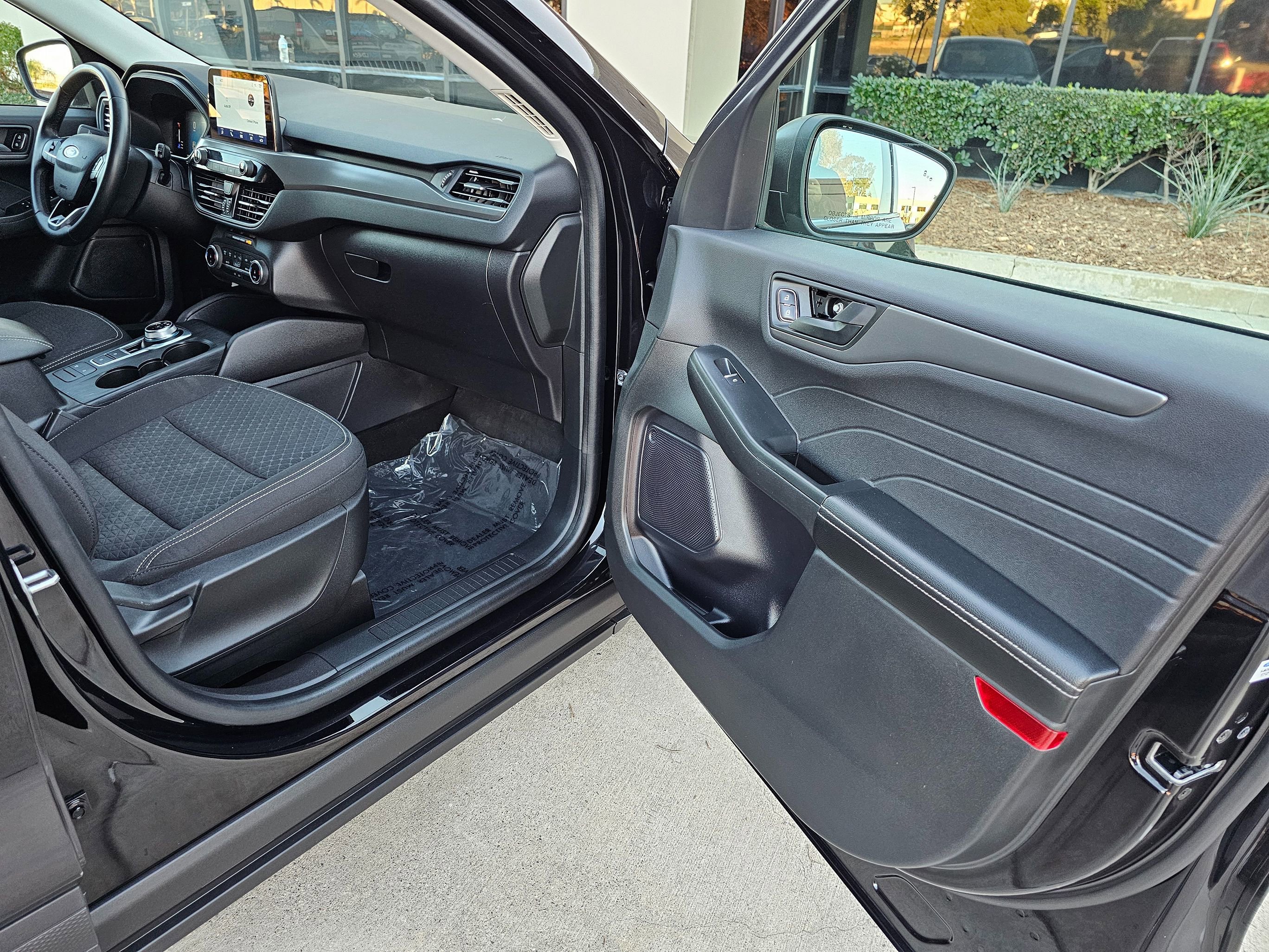 Used 2023 Ford Escape Active image 28