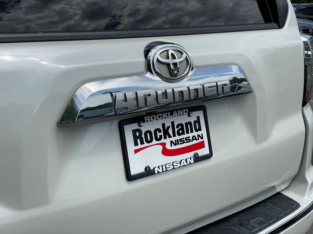 Used 2022 Toyota 4Runner Limited AWD/4WD image 35
