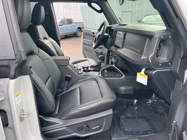 New 2026 Ford Bronco Badlands AWD/4WD image 15