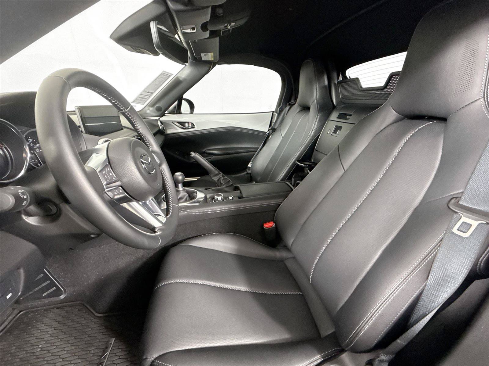 Used 2026 MAZDA MX-5 Miata Grand Touring RWD image 3