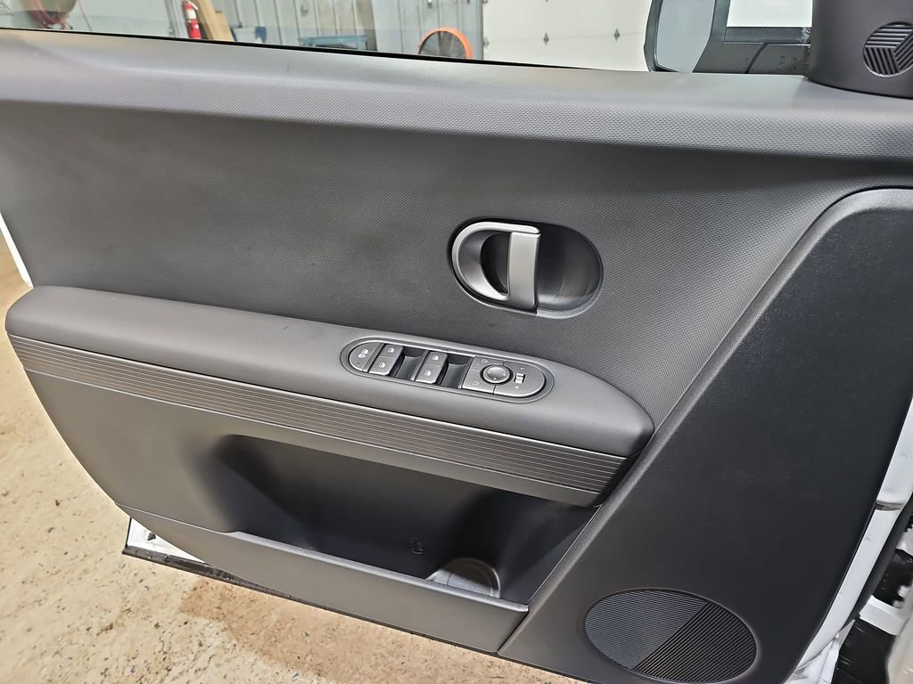 New 2026 Hyundai Ioniq 5 SEL image 27