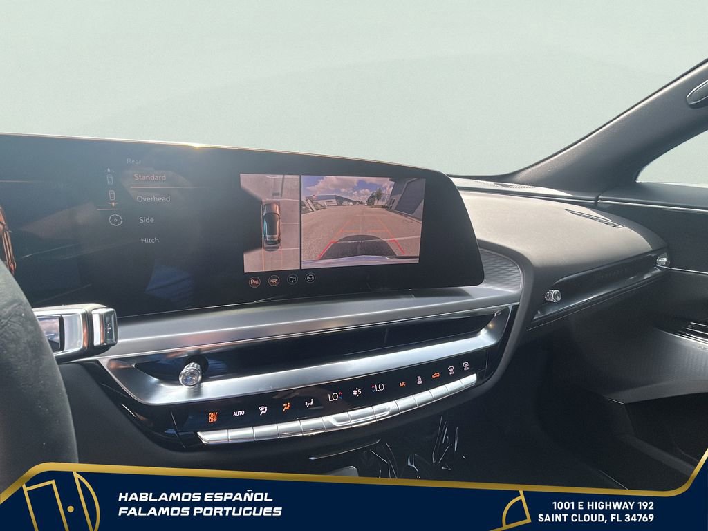 Certified 2025 Cadillac Lyriq Luxury w/ LPO, Floor Liner Package AWD/4WD image 18