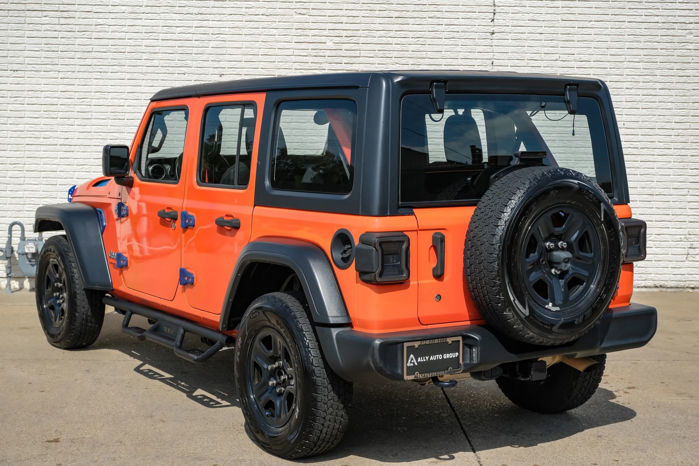 Used 2018 Jeep Wrangler Unlimited Sport AWD/4WD image 9