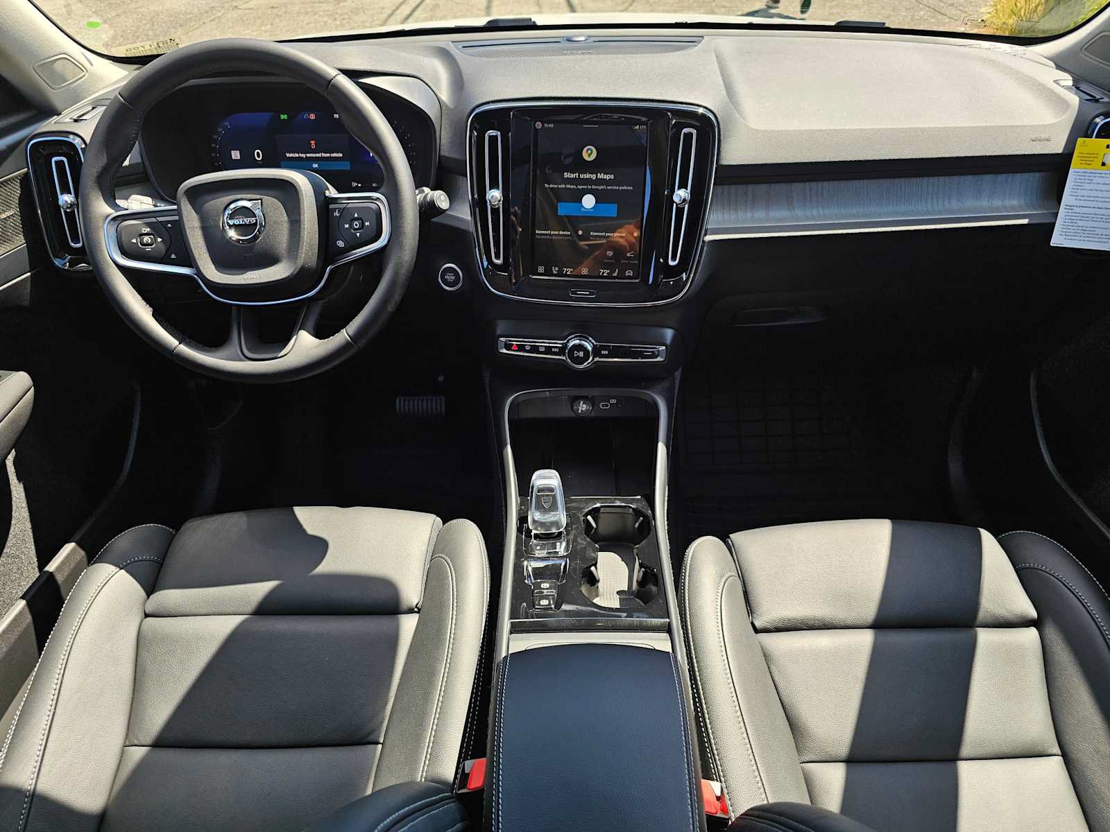 New 2026 Volvo XC40 B5 Plus w/ Climate Package AWD/4WD image 19