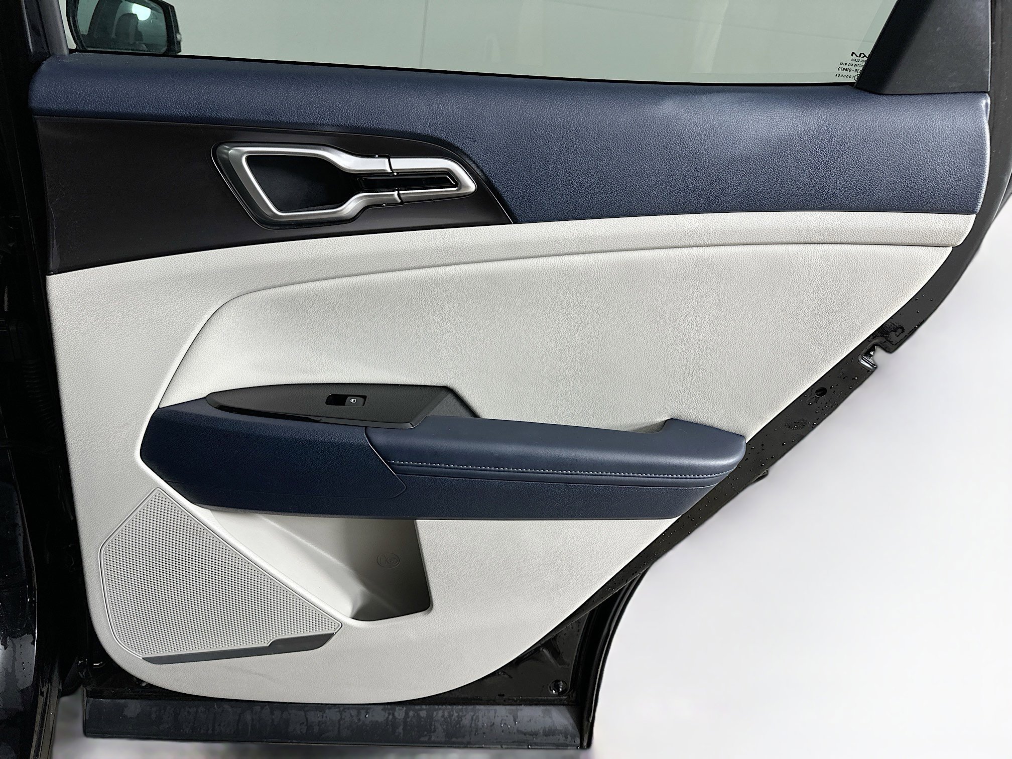 Used 2023 Kia Sportage EX image 30