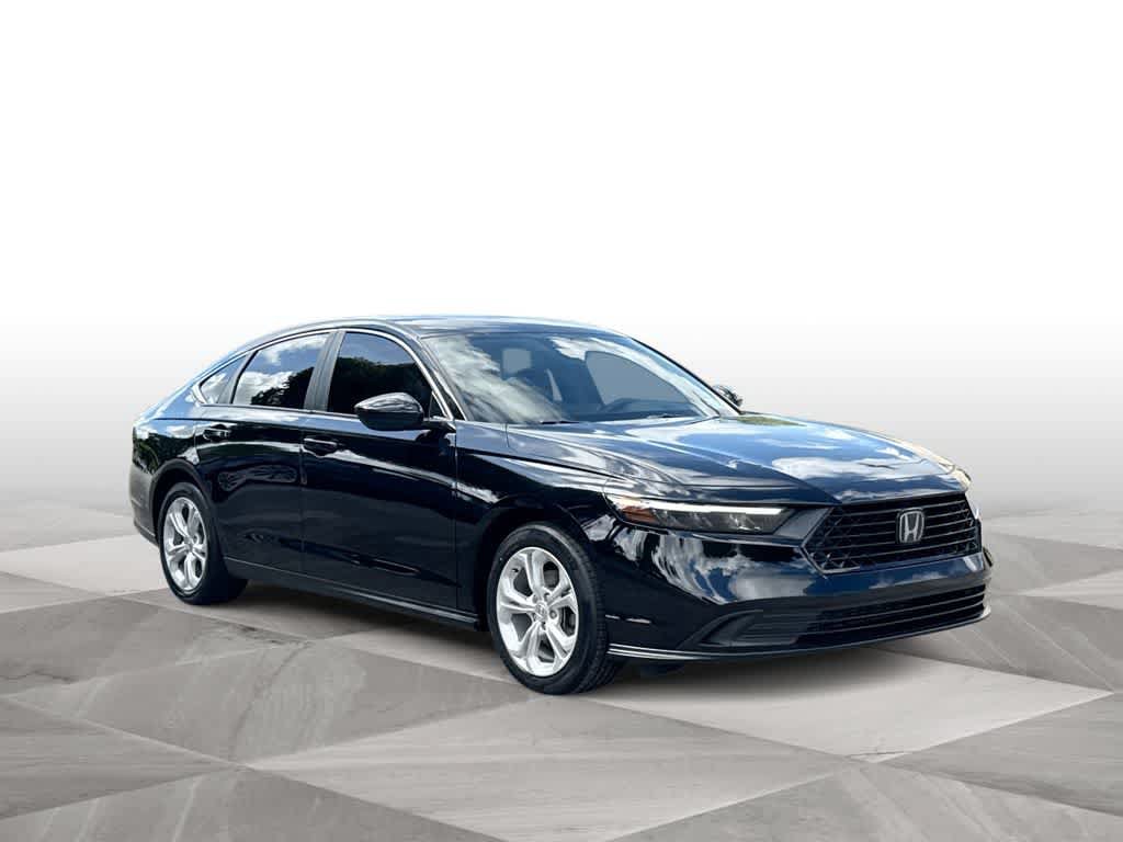 Used 2023 Honda Accord LX image 2