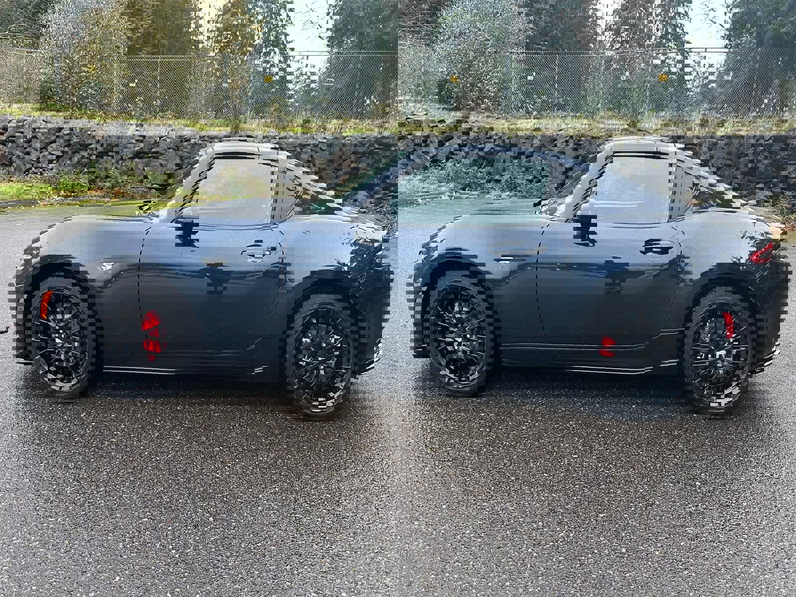 Used 2022 MAZDA MX-5 Miata Club w/ Interior Package image 2