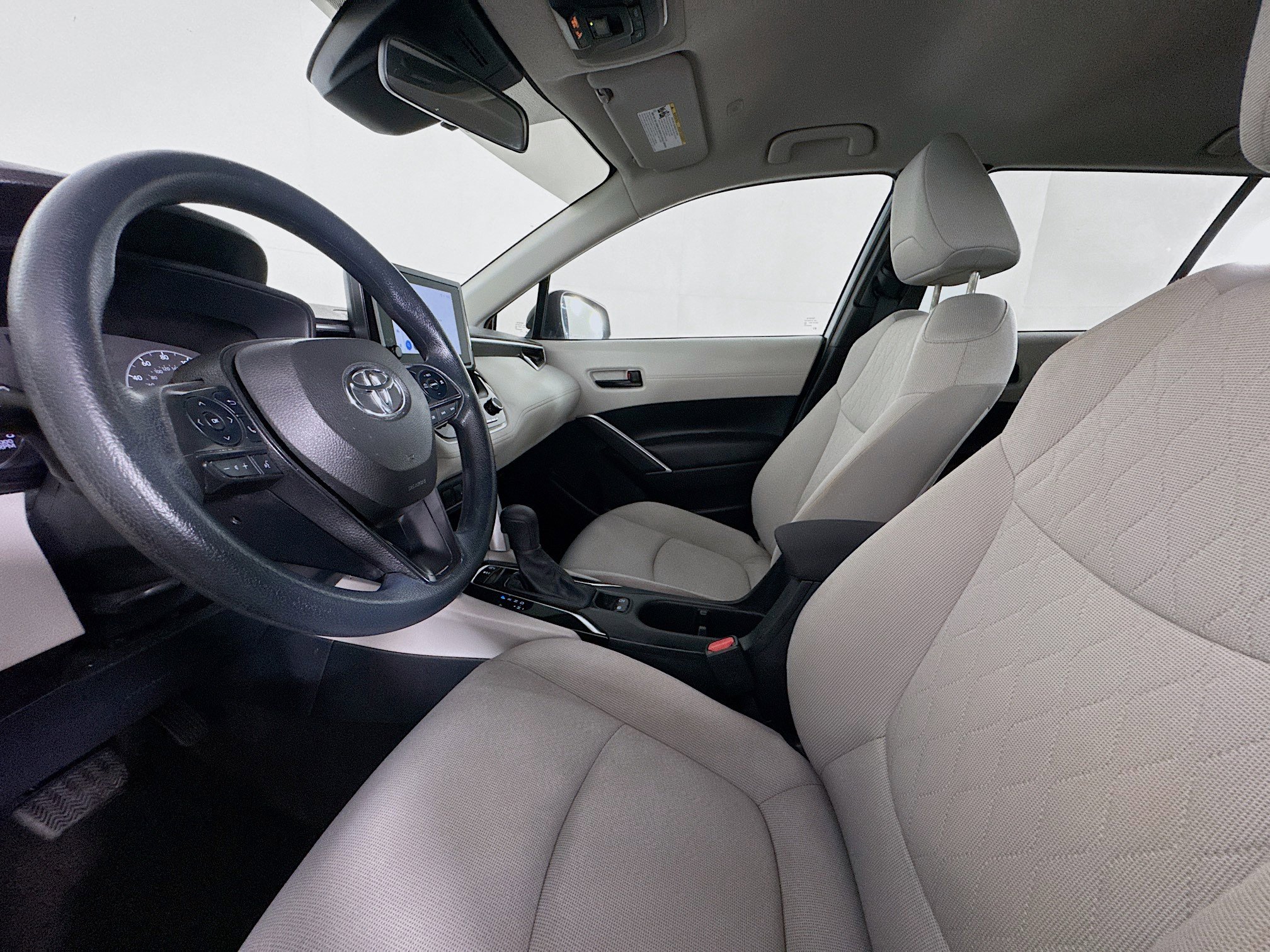 Used 2023 Toyota Corolla Cross L image 20