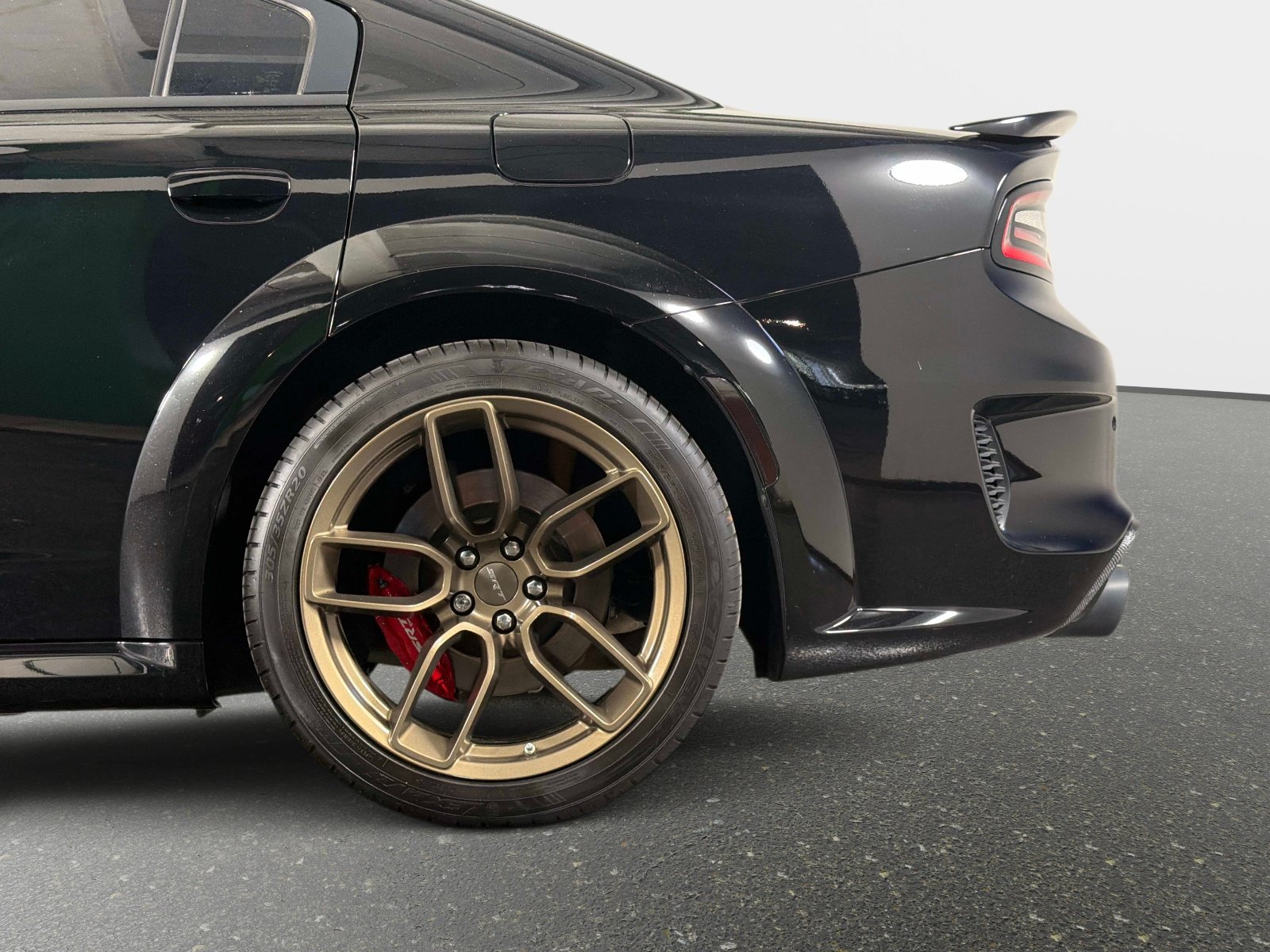 Used 2022 Dodge Charger SRT Hellcat w/ Harman/Kardon Audio Group RWD image 14