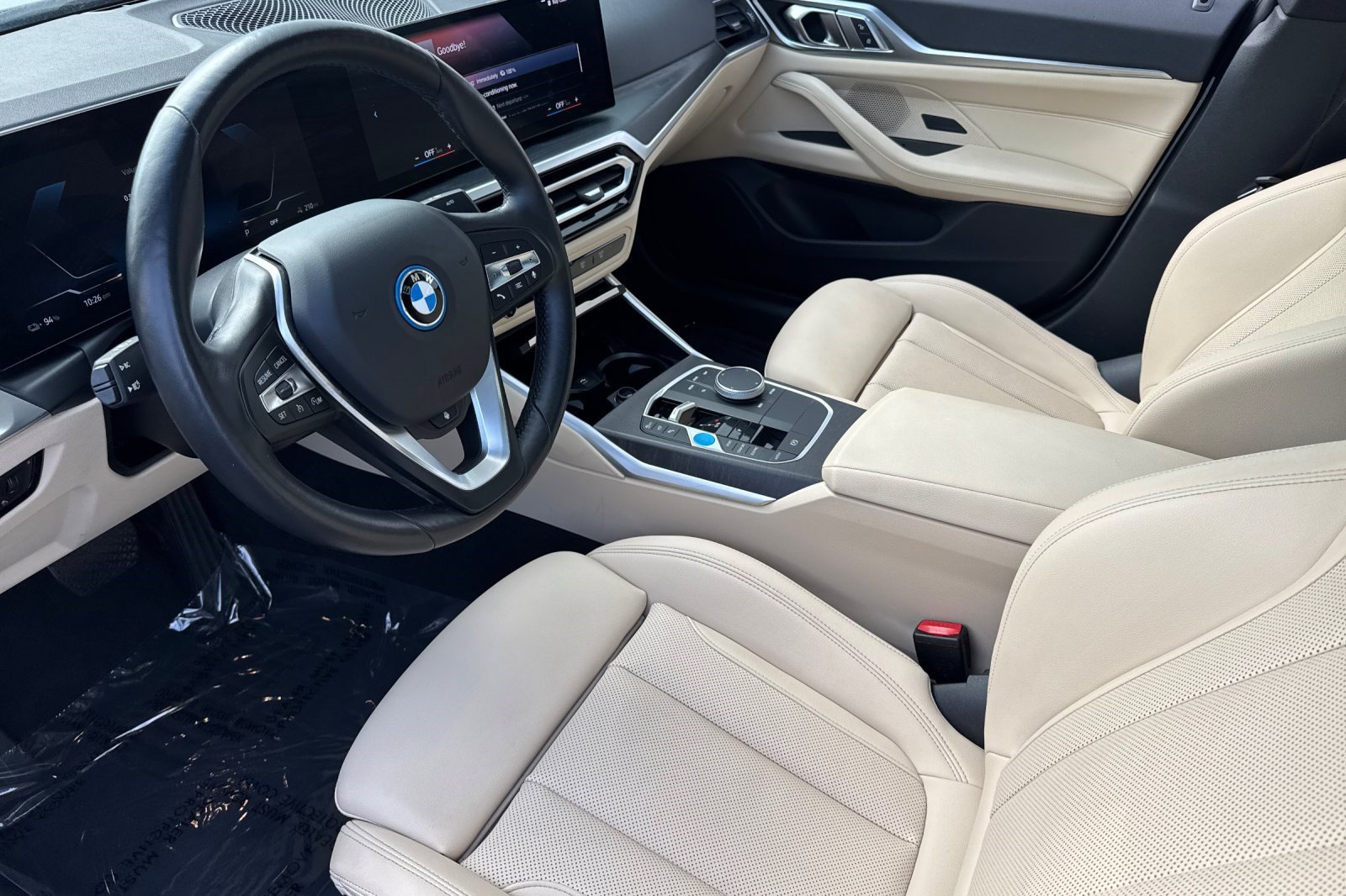 Certified 2023 BMW i4 eDrive40 w/ Premium Package RWD image 4