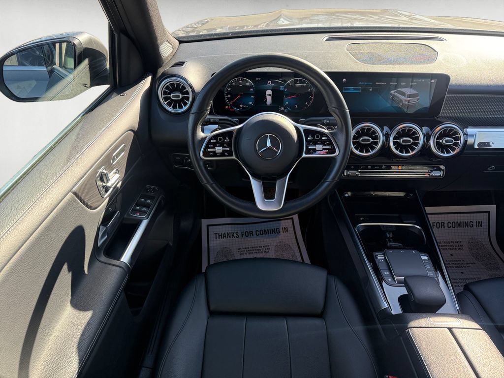 Used 2021 Mercedes-Benz GLB 250 4MATIC image 11