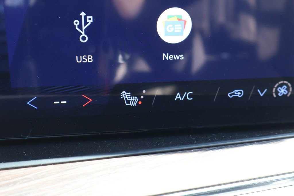 New 2026 Chevrolet Suburban Z71 w/ Z71 Off-Road Package image 25