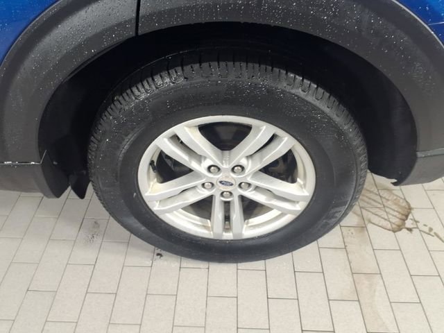 Used 2020 Ford Explorer XLT w/ Class III Trailer Tow Package image 8