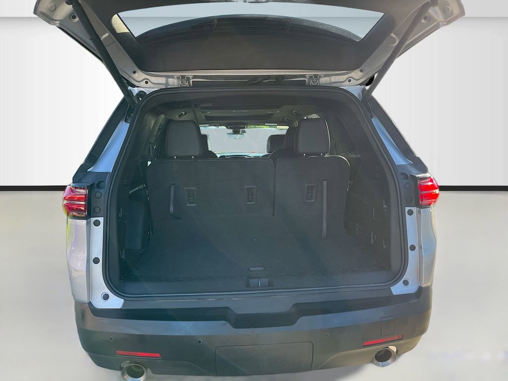Used 2022 Chevrolet Traverse RS w/ LPO, Floor Liner Package image 25