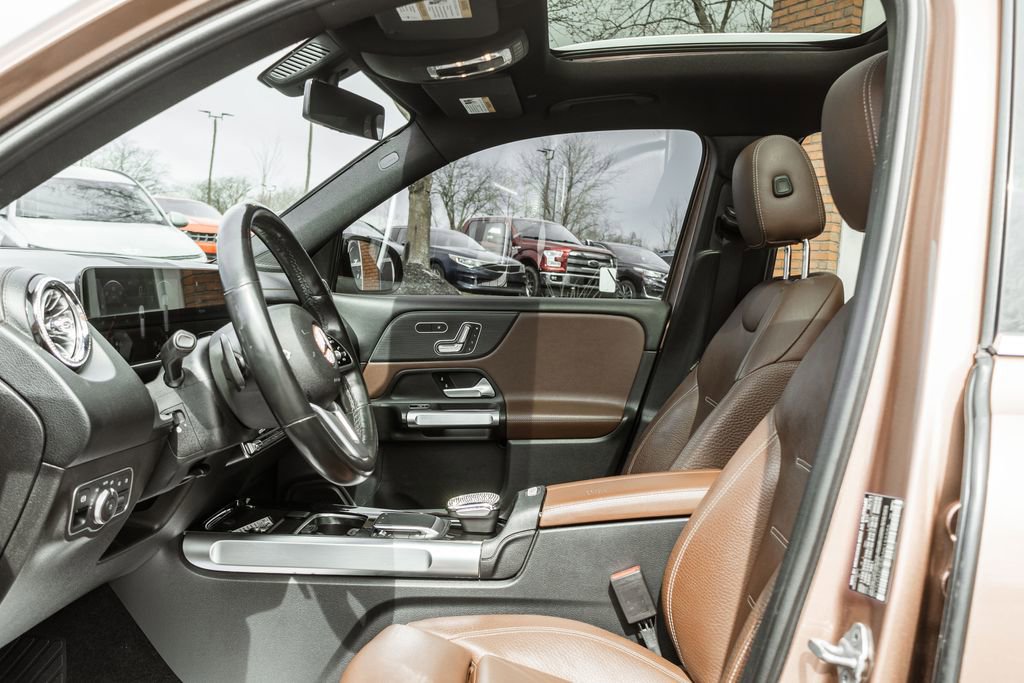 Used 2021 Mercedes-Benz GLB 250 GLB 250 image 25