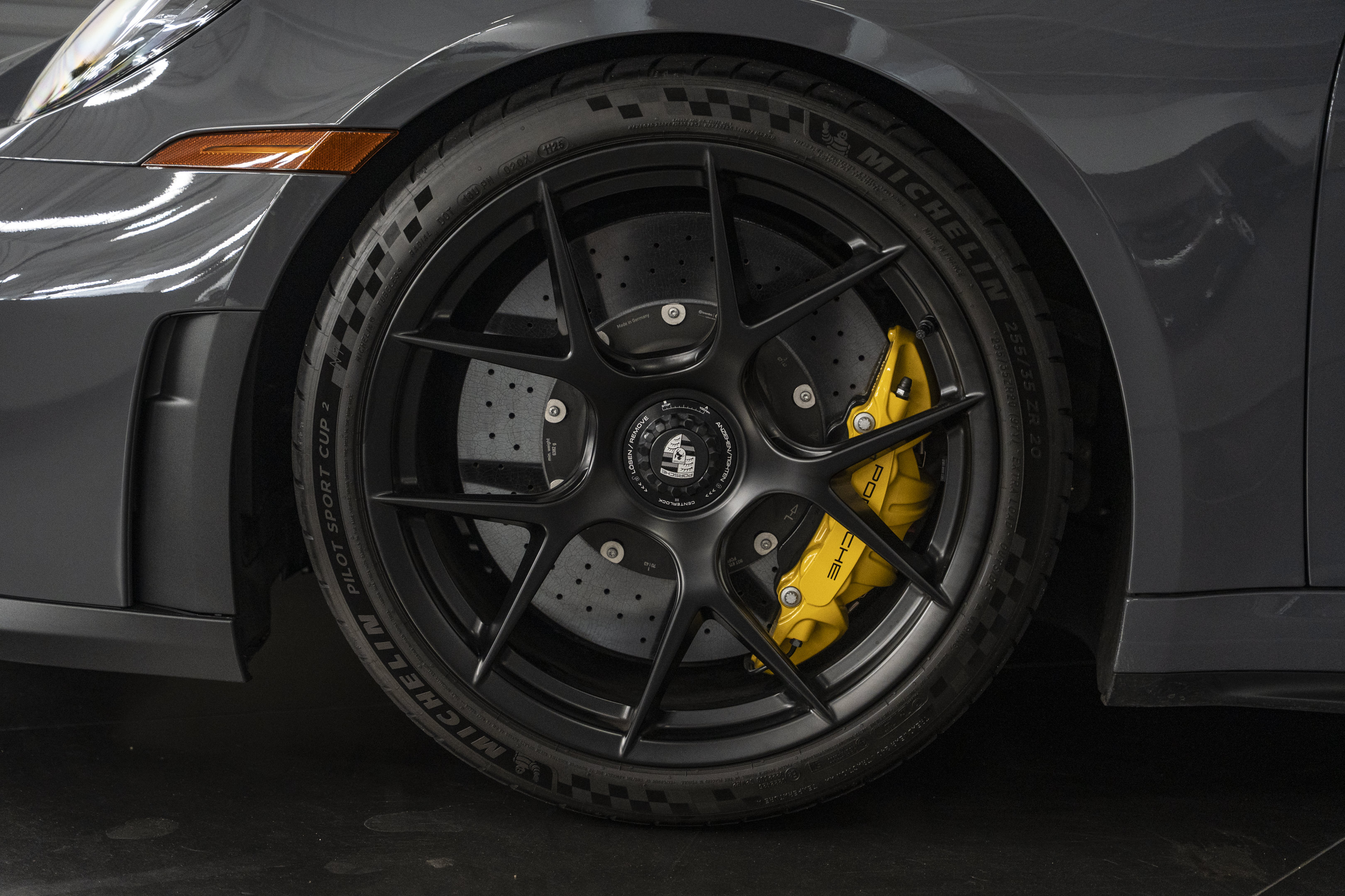 Used 2025 Porsche 911 GT3 RWD image 21