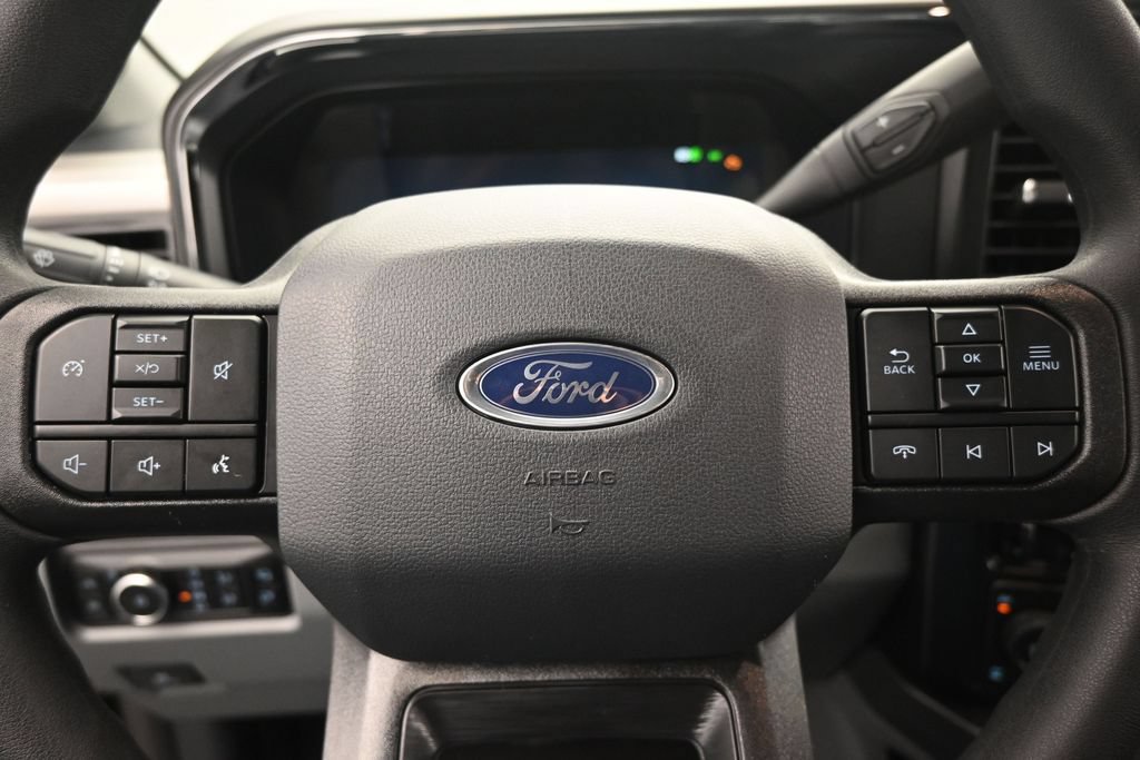 New 2026 Ford F250 XLT w/ XLT Premium Package AWD/4WD image 11