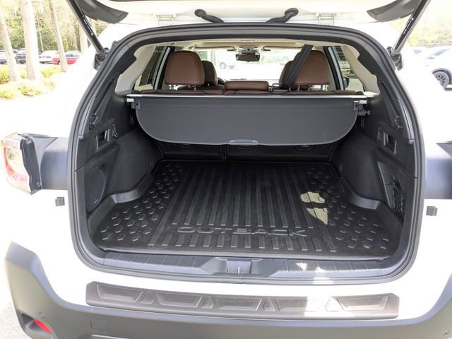 Used 2025 Subaru Outback Touring XT w/ Popular Package #2 image 38