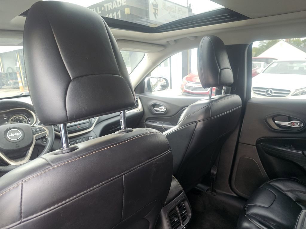 Used 2016 Jeep Cherokee Limited image 62