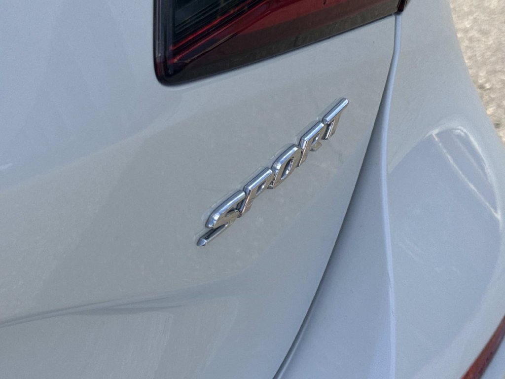 Used 2023 Honda Civic Sport image 6