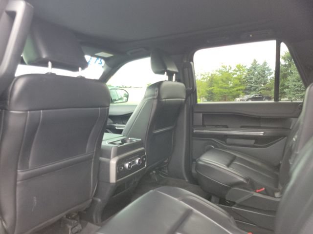 Used 2021 Ford Expedition XLT AWD/4WD image 32