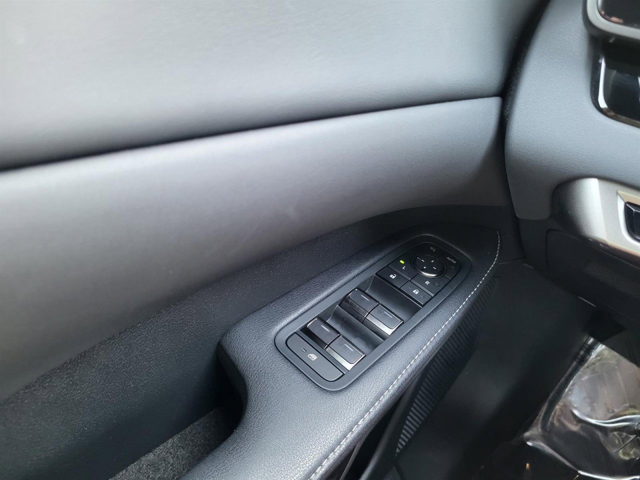 Used 2023 Lexus RX 350 Premium w/ Accessory Package image 26