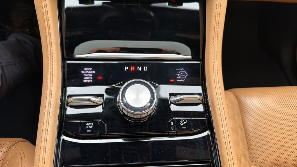 Used 2021 Jeep Grand Cherokee L Summit AWD/4WD image 17