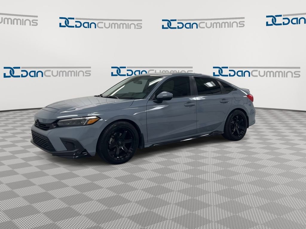 Used 2022 Honda Civic Touring image 4